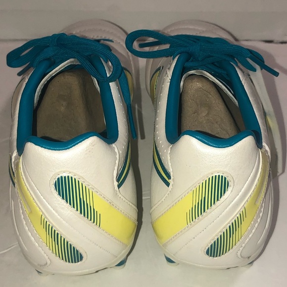 NWT nike soccer cleats - Picture 3 of 6